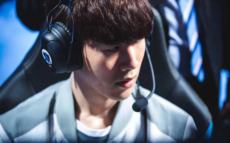 不懈拼搏的 不懈拼搏的