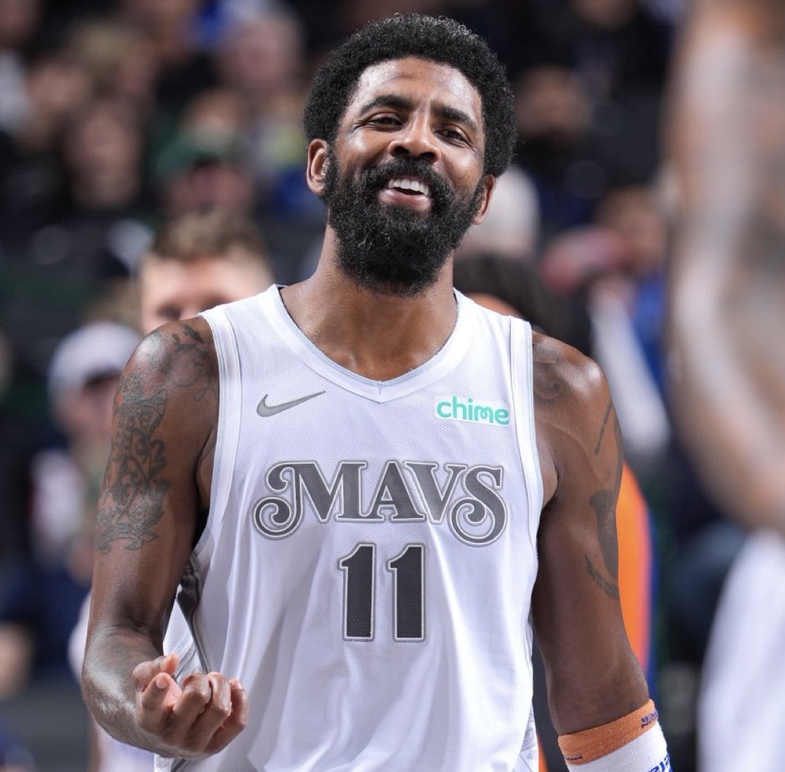 广泛讨论 广泛讨论