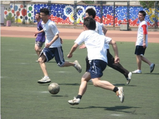 开大量岩石 开大量岩石